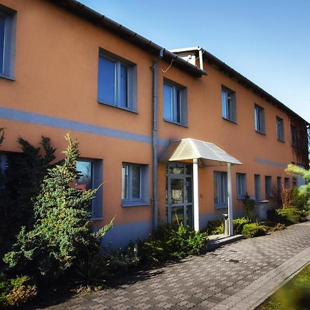 Atmosfera Hotel Zyrardow Buitenkant foto